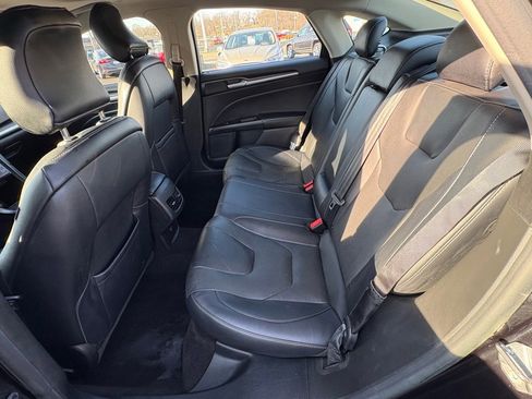 Used 2019 Ford Fusion Titanium image 14