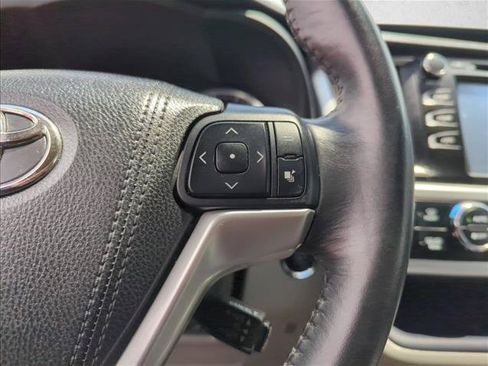 Used 2015 Toyota Highlander XLE FWD image 20