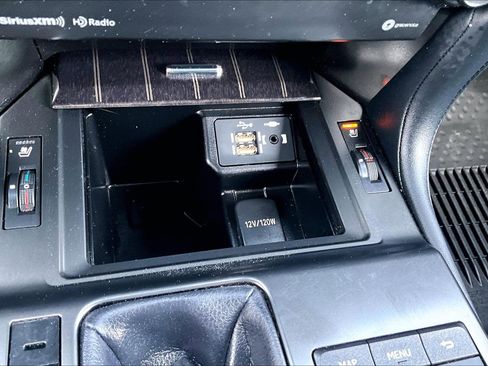 Used 2023 Lexus GX 460 Premium image 31