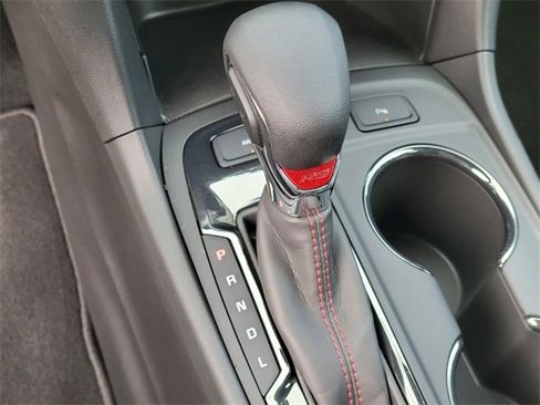 Used 2023 Chevrolet Equinox RS image 25