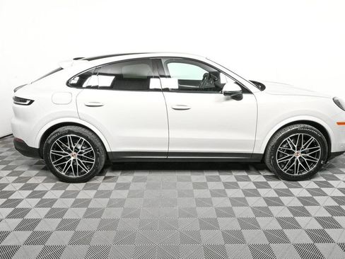 Used 2026 Porsche Cayenne Coupe AWD/4WD image 29