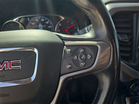 Used 2021 GMC Acadia AT4 w/ Technology Package image 19