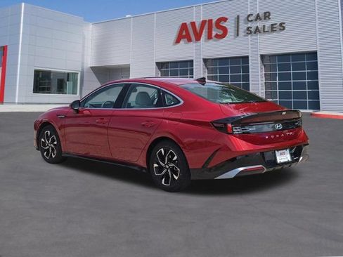Used 2025 Hyundai Sonata SEL FWD image 9