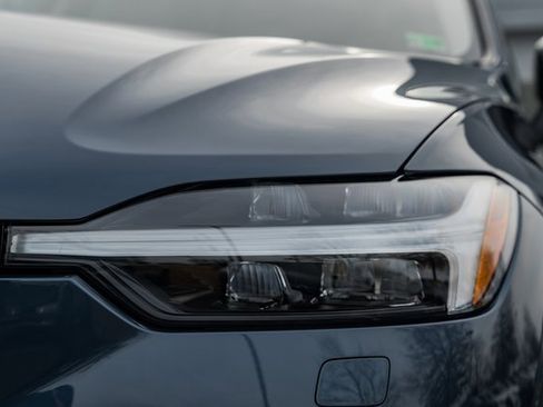 New 2026 Volvo XC60 B5 Ultra w/ Protection Package Premier image 13