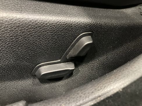 Used 2008 Mercedes-Benz C 300 Sedan image 13