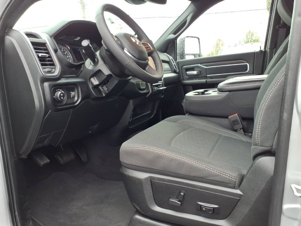 Used 2026 RAM 2500 Big Horn AWD/4WD image 13
