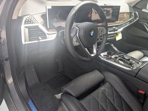 New 2026 BMW X7 xDrive40i image 3