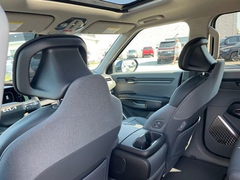 New 2026 Kia EV9 Light image 26