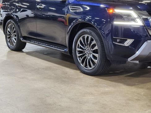 Used 2023 Nissan Armada Platinum w/ Captain's Chairs Package RWD image 16