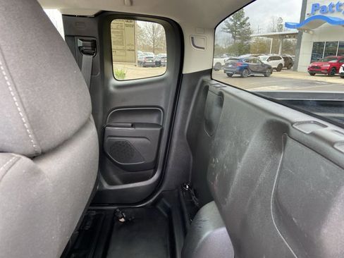 Used 2022 Chevrolet Colorado LT w/ Fleet Safety Package image 16