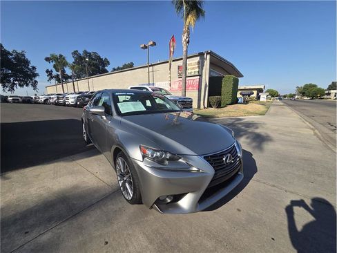Used 2014 Lexus IS 250 w/ Navigation Package RWD image 3