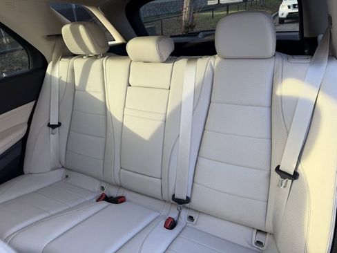 Used 2021 Mercedes-Benz GLE 350 4MATIC w/ Premium Package image 15