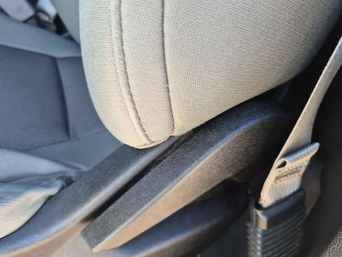 Used 2017 Ford F150 XL w/ Equipment Group 101A Mid AWD/4WD image 17