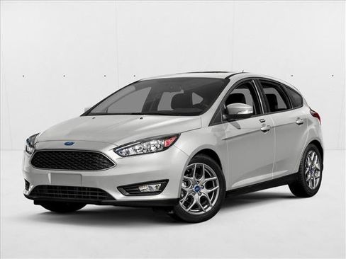 Used 2017 Ford Focus SE FWD image 1