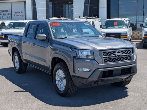 Used 2023 Nissan Frontier SV w/ SV Convenience Package AWD/4WD image 8
