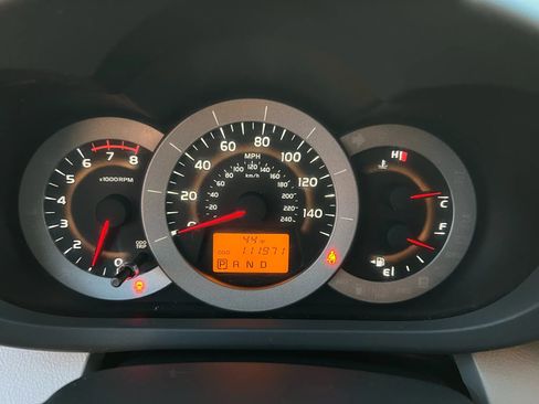 Used 2012 Toyota RAV4 Limited image 16