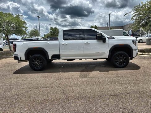 Used 2025 GMC Sierra 2500 AT4 AWD/4WD image 10