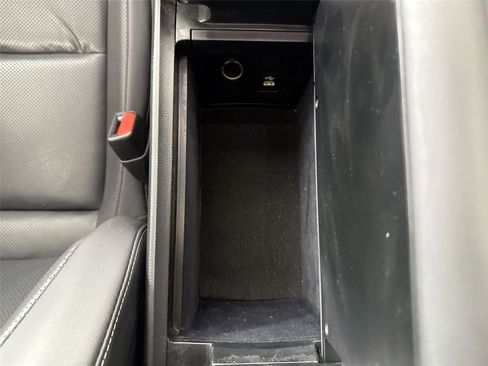 Used 2024 Toyota Crown Limited image 41