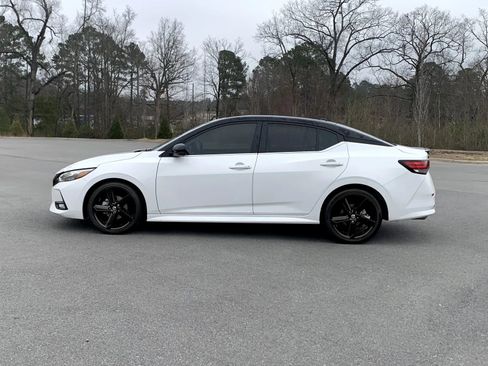 Used 2023 Nissan Sentra SR w/ Midnight Edition Package image 4