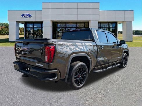 Used 2024 GMC Sierra 1500 Elevation AWD/4WD image 2