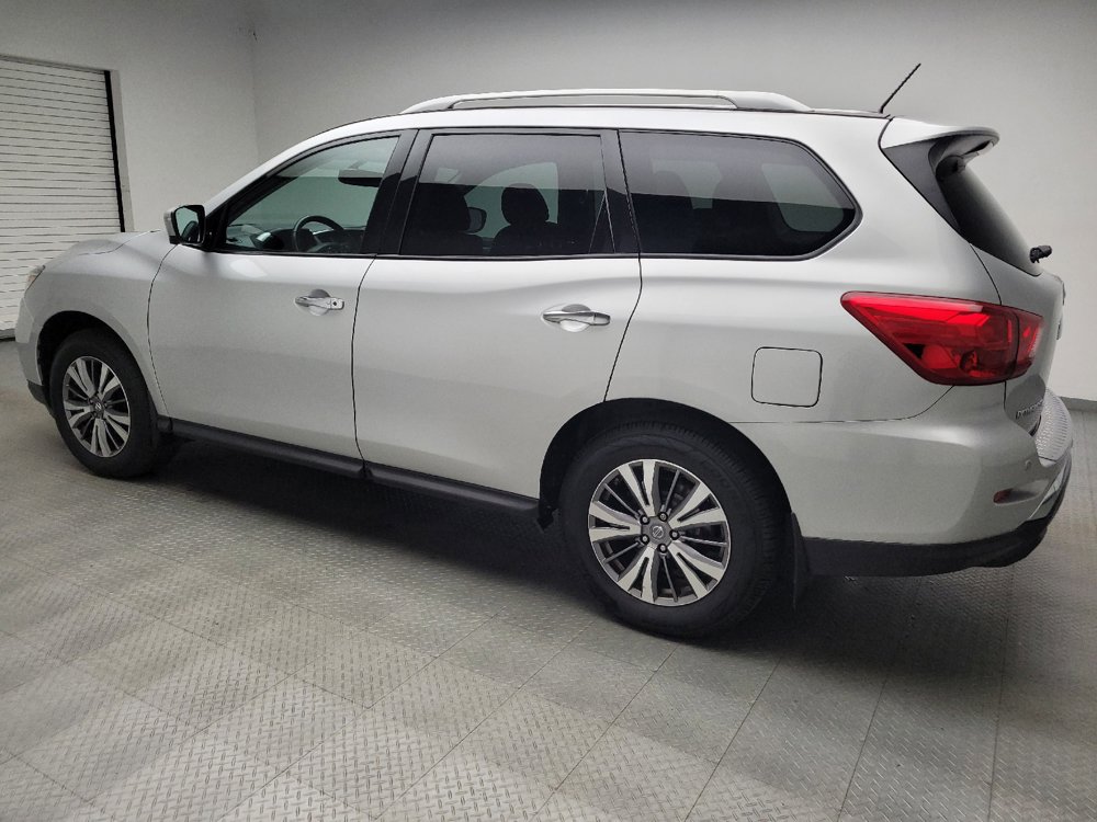 Used 2018 Nissan Pathfinder SL w/ Cargo Package AWD/4WD image 3