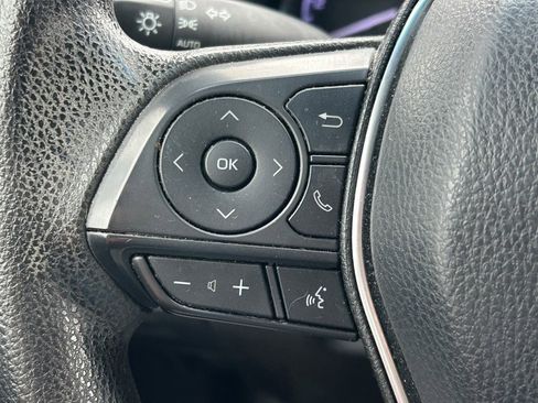 Used 2019 Toyota Camry LE image 29