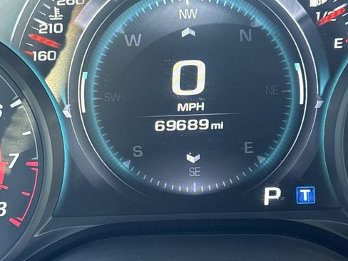 Used 2016 Chevrolet Camaro LT RWD image 22