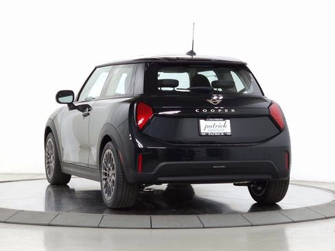 New 2025 MINI Cooper 2-Door Hardtop image 5