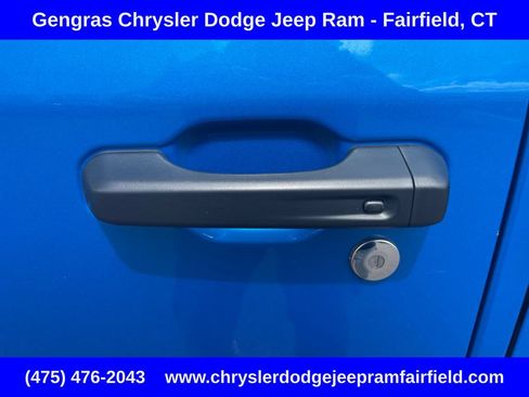 Certified 2025 Jeep Gladiator Sport AWD/4WD image 39