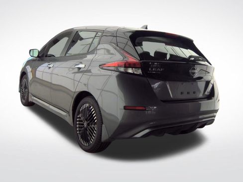 Used 2024 Nissan Leaf SV Plus FWD image 6