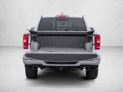 Used 2025 RAM 1500 Laramie AWD/4WD image 6