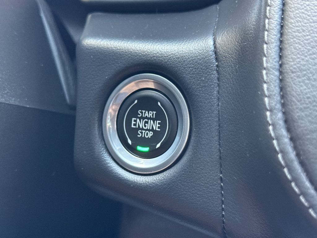 Used 2021 Chevrolet Tahoe Z71 AWD/4WD image 22