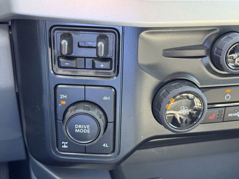 New 2026 Ford F250 XLT w/ XLT Premium Package AWD/4WD image 18