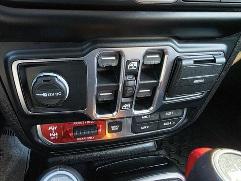 Used 2020 Jeep Wrangler Unlimited Rubicon image 18