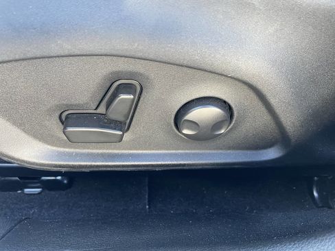 Used 2022 Jeep Compass Limited image 13