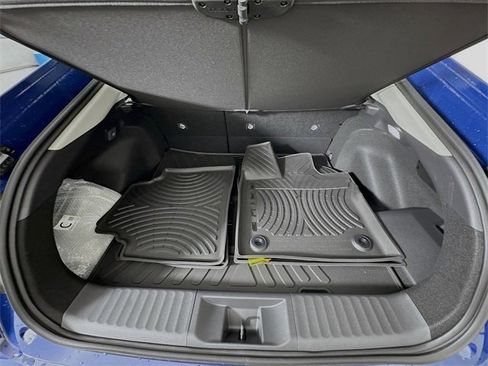 Certified 2025 Toyota Prius Plug-In Hybrid image 21