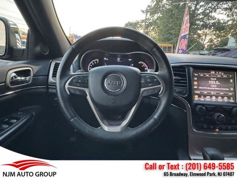 Used 2017 Jeep Grand Cherokee Limited AWD/4WD image 30