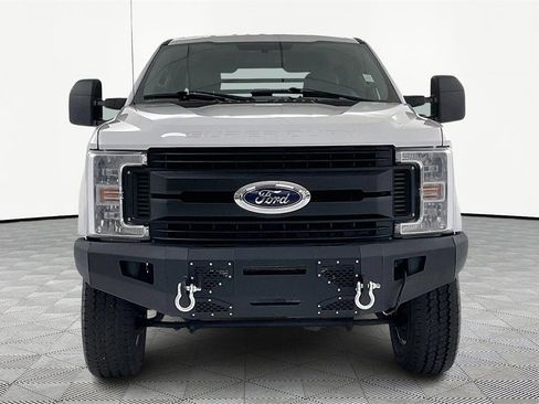 Used 2019 Ford F350 XL image 2