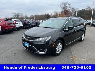 Used 2020 Chrysler Pacifica Touring-L w/ Advanced Safetytec Group video 2