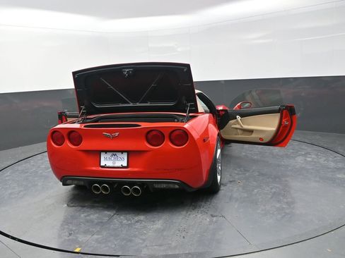 Used 2010 Chevrolet Corvette Grand Sport w/ Preferred Equipment Group image 37