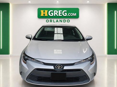 Used 2023 Toyota Corolla LE FWD image 7