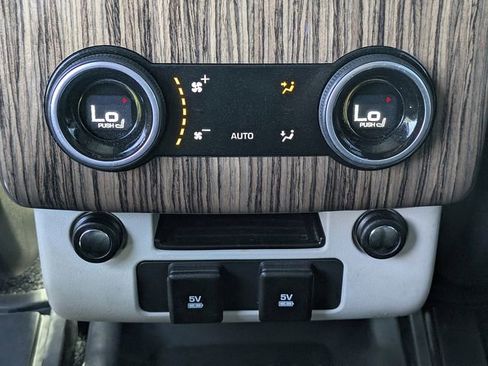 Used 2019 Land Rover Range Rover HSE AWD/4WD image 17