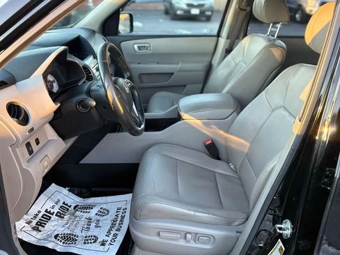 Used 2011 Honda Pilot EX-L image 17