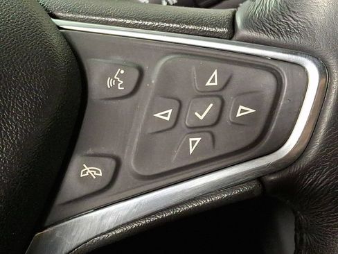 Used 2019 Chevrolet Equinox LT AWD/4WD image 21