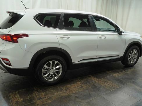 Used 2019 Hyundai Santa Fe SE AWD/4WD image 4