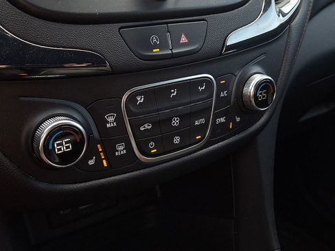 Used 2024 Chevrolet Equinox RS w/ RS Leather Package image 15