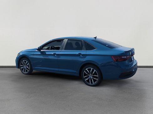 New 2026 Volkswagen Jetta SE image 3