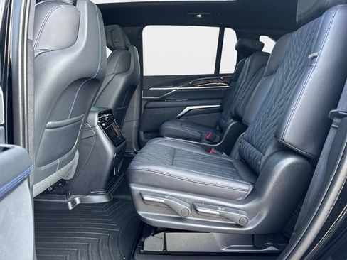Certified 2026 Cadillac Escalade IQ Luxury 1 AWD/4WD image 13