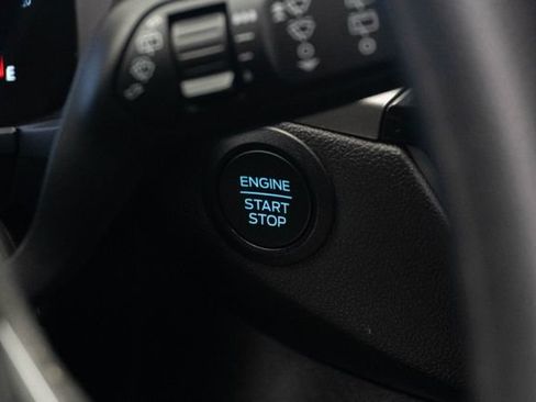 Used 2025 Ford Escape Active AWD/4WD image 18