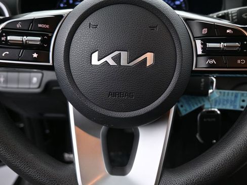 Used 2023 Kia Forte LXS FWD image 27
